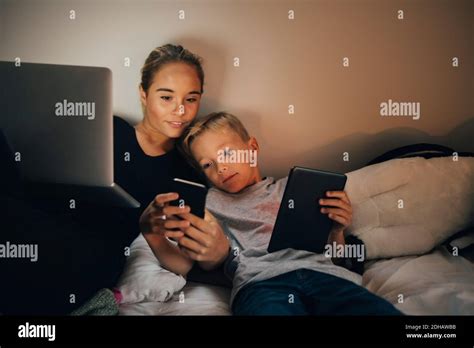 brother sister anal|Siblings sharing a bed on vacation. : r/AskParents